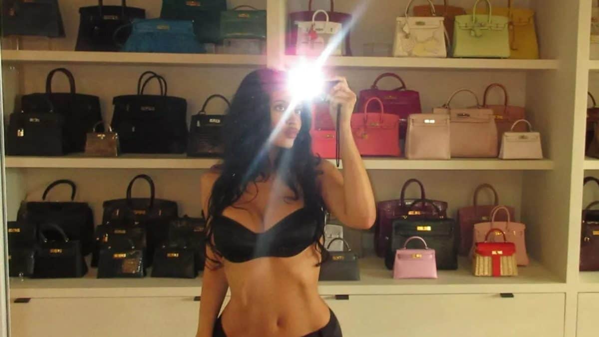 Instagram @kyliejenner