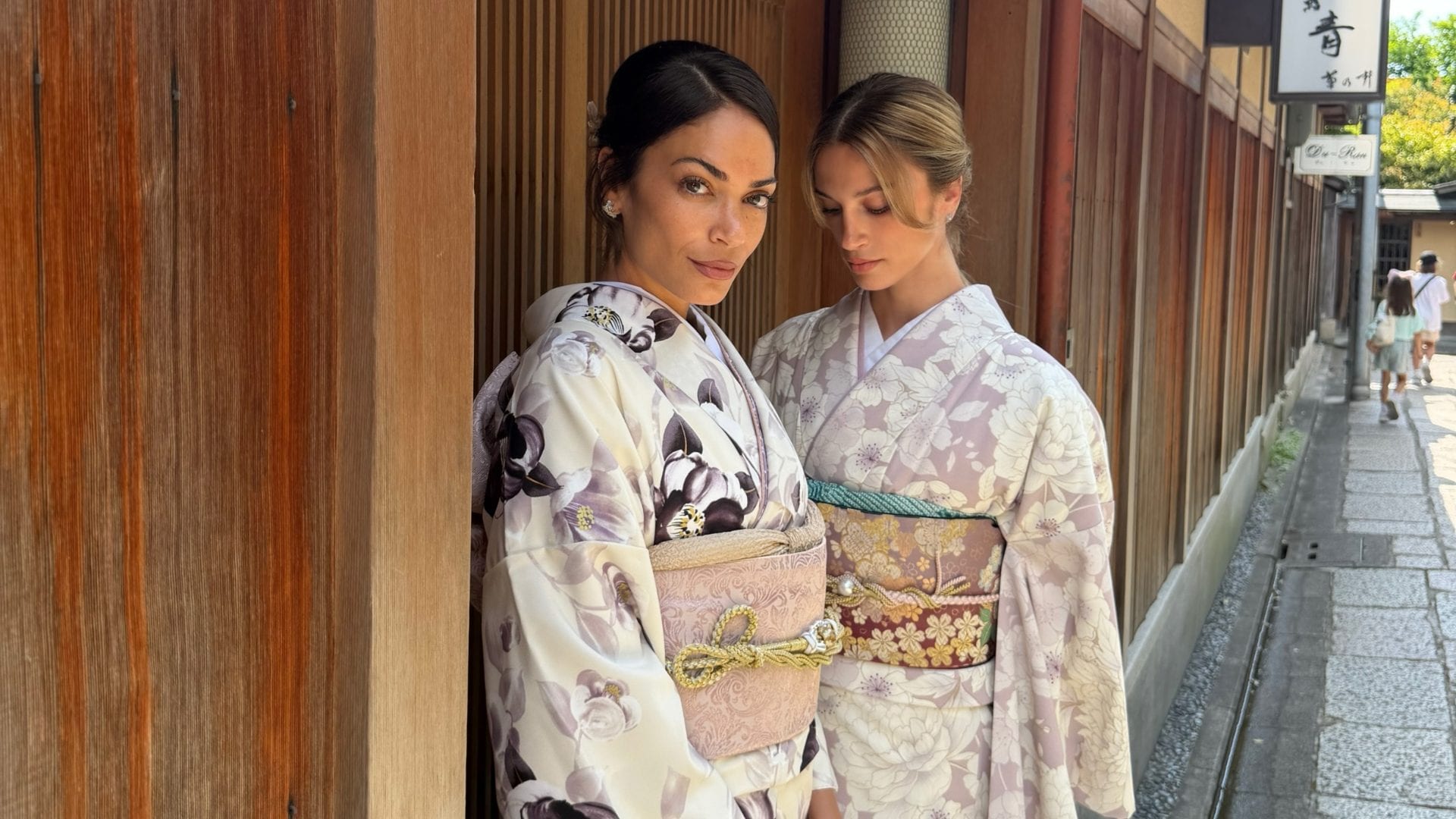 Il viaggio di Elodie e Franceska in Giappone: da Tokyo a Osaka, tutti i luoghi visitati dalla coppia