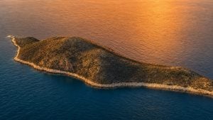 Makri, l'isola greca messa in vendita: costa meno di un appartamento in centro città