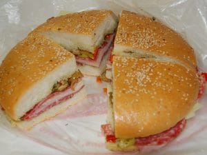 Il panino migliore al mondo secondo la CNN è la muffoletta siciliana
