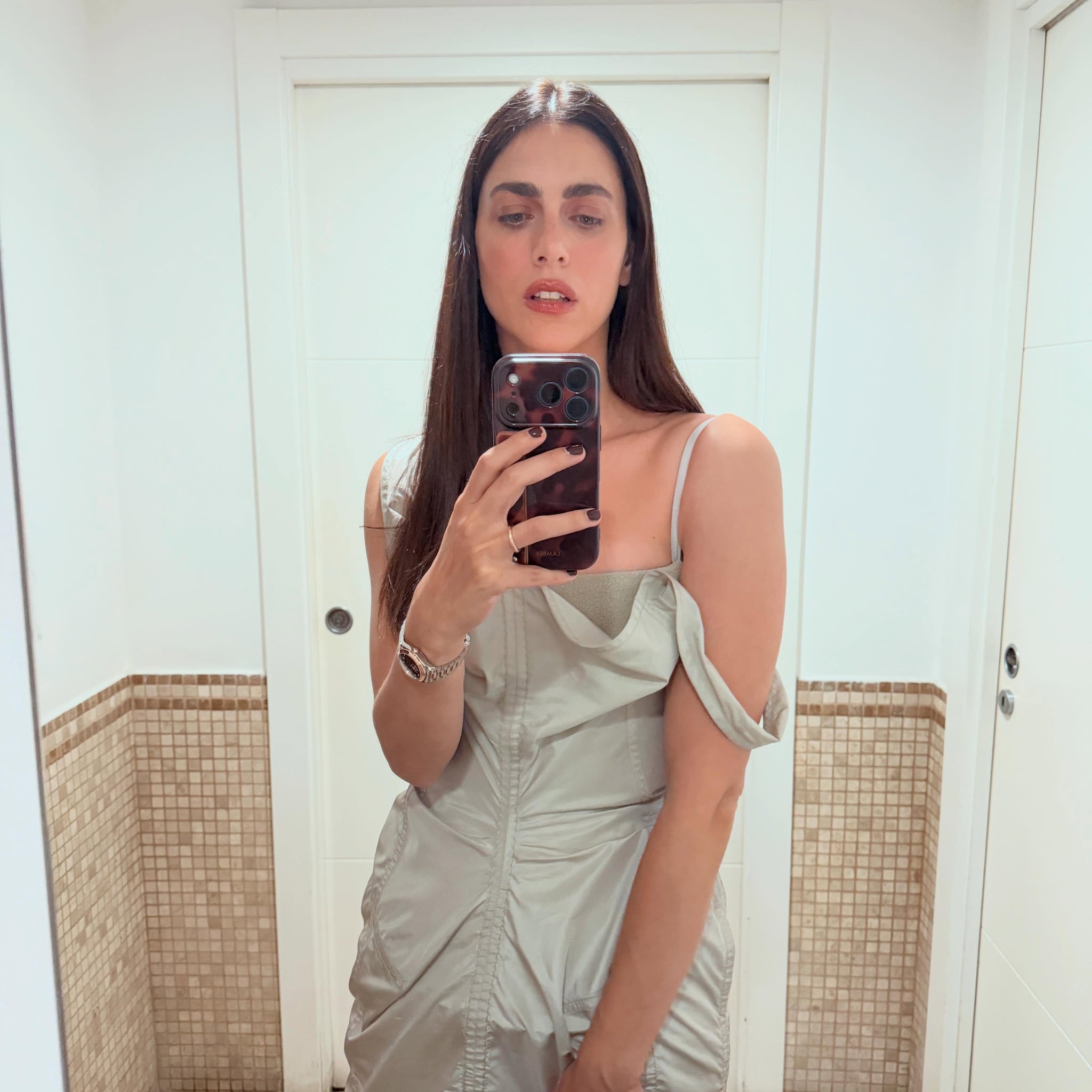Miriam Leone con i glass hair