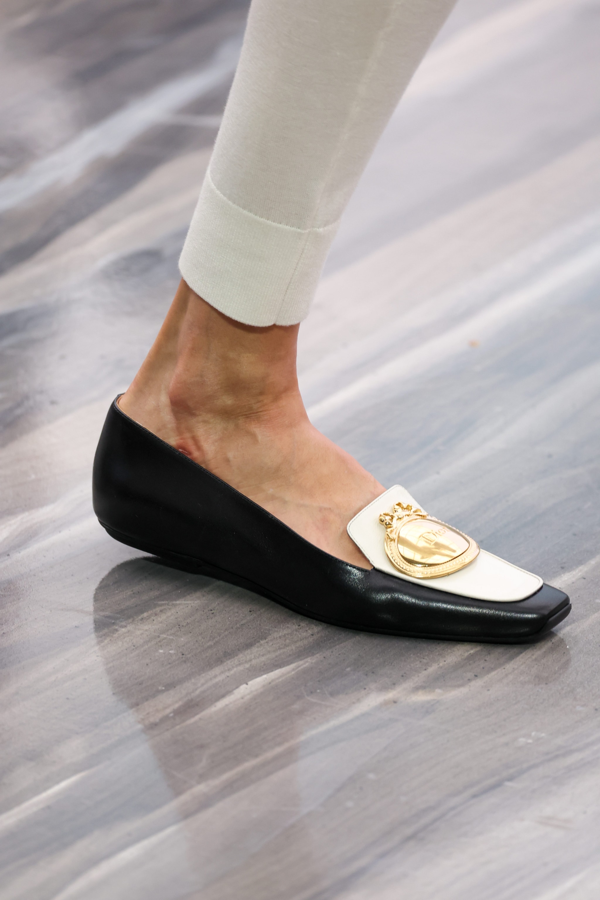 Mocassini sulla passerella Primavera/Estate 2026 di Dior