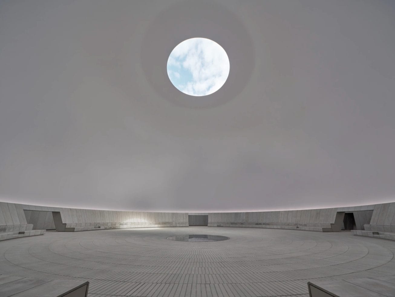 James Turrell, As Seen Below. June, foto di Adam Mørk