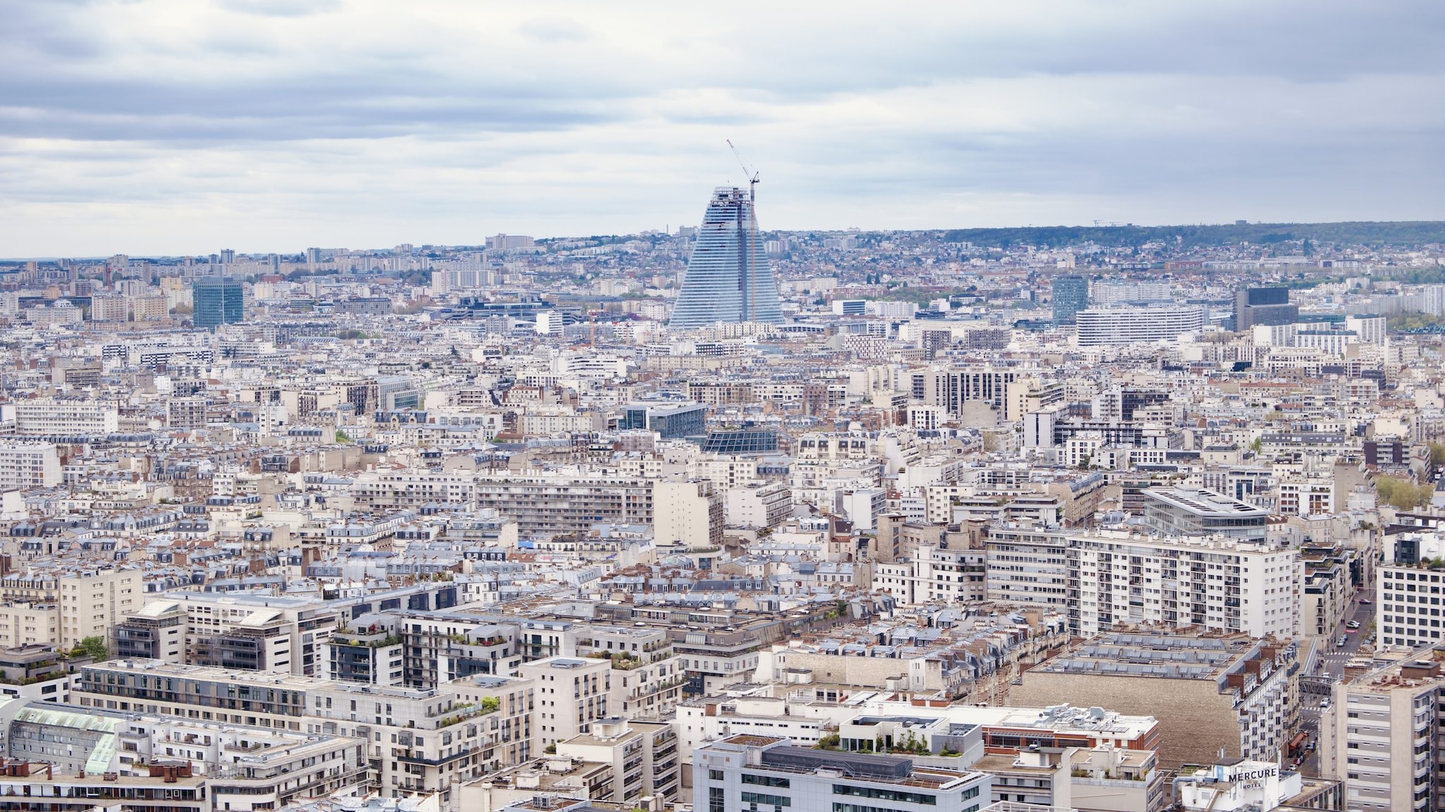La Tour Triangle nello skyline parigino