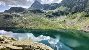 Laghi di Sopranes, la meta inattesa per l’estate 2026 per chi vuole rimanere in Italia