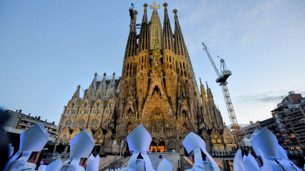 Sagrada Familia e la Torre di Gesù Cristo
