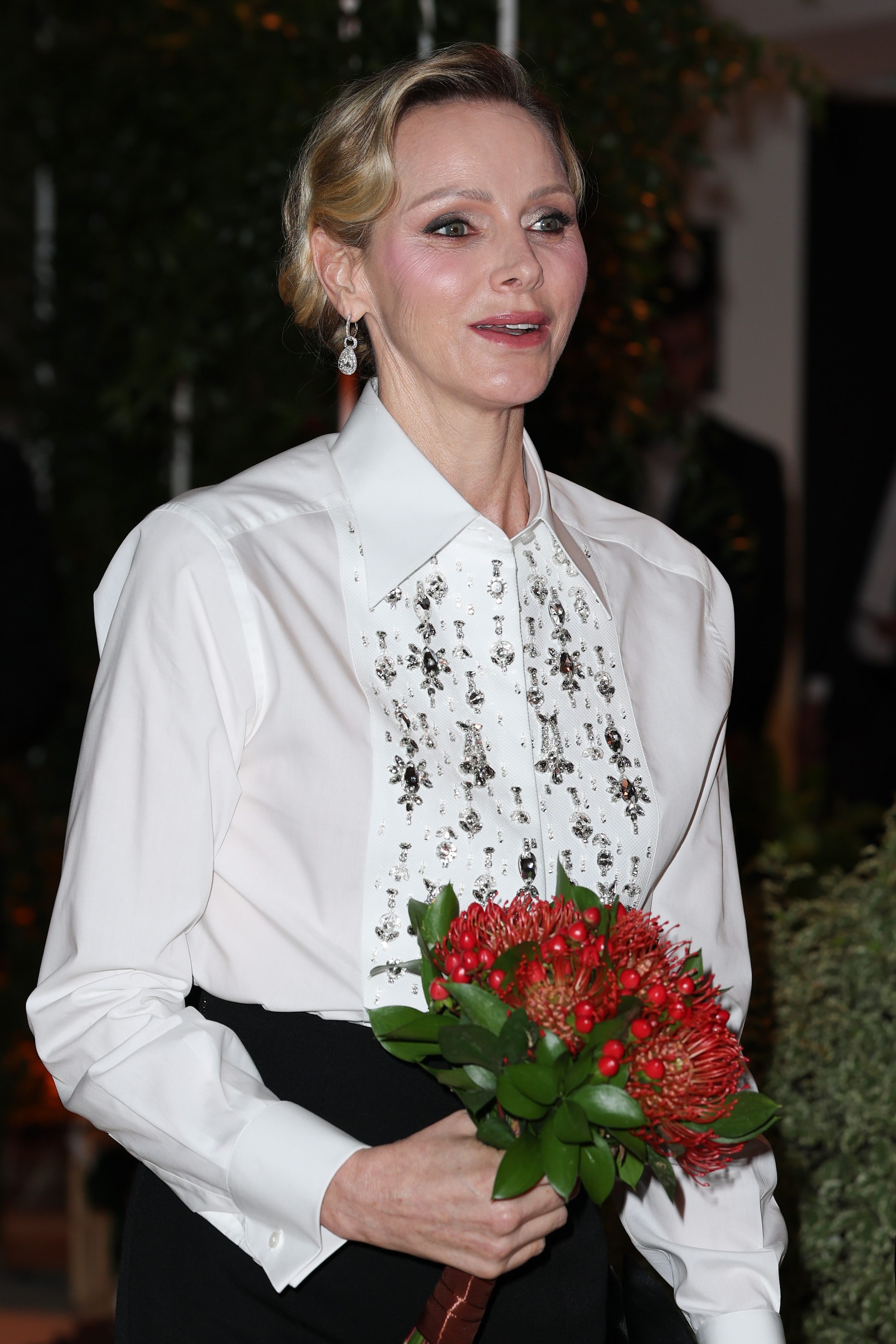 Charlene di Monaco indossa camicia Dolce&Gabbana
