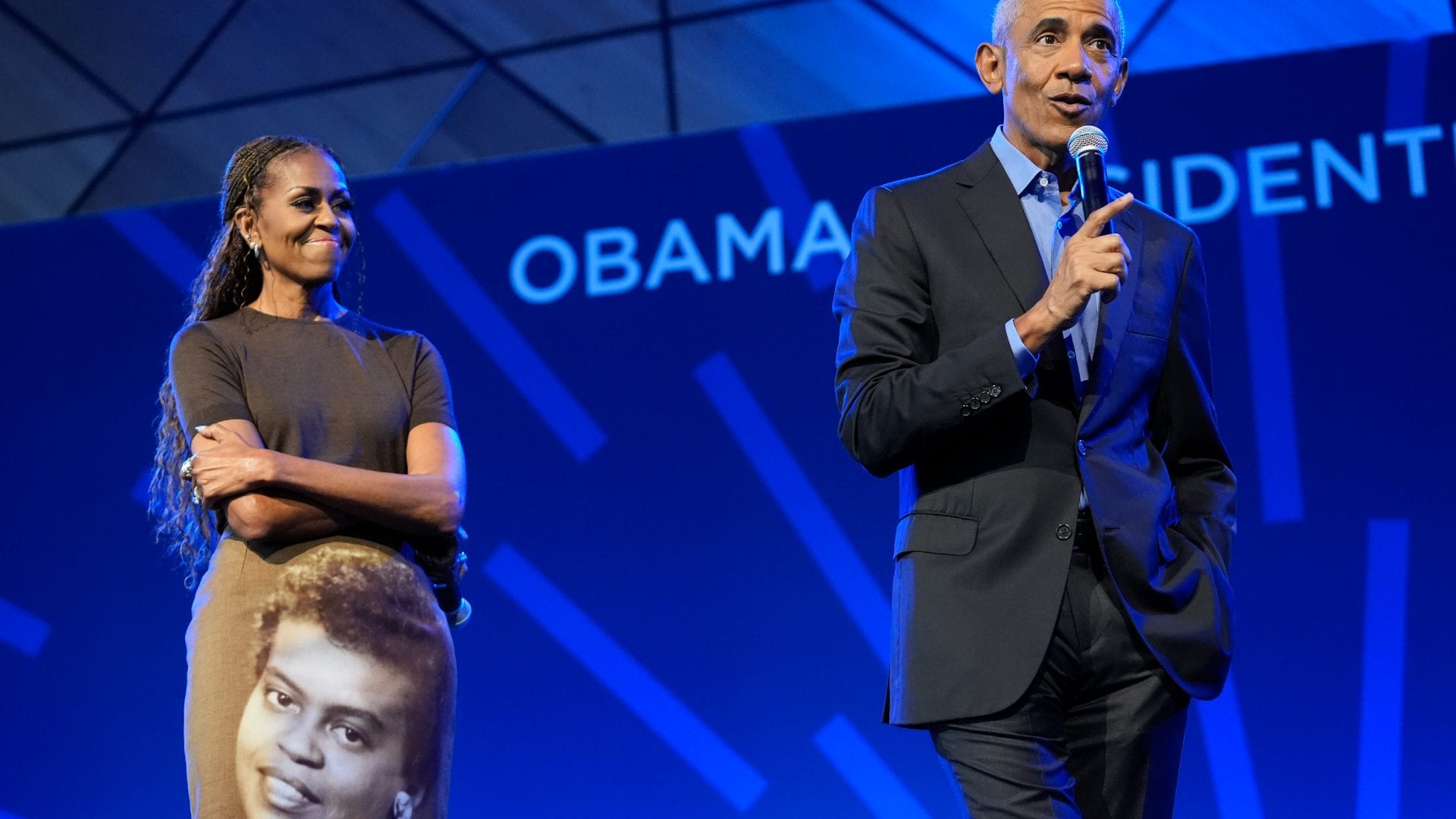 L'omaggio di Michelle Obama alla madre Marion Robinson: ha il suo volto stampato sulla gonna