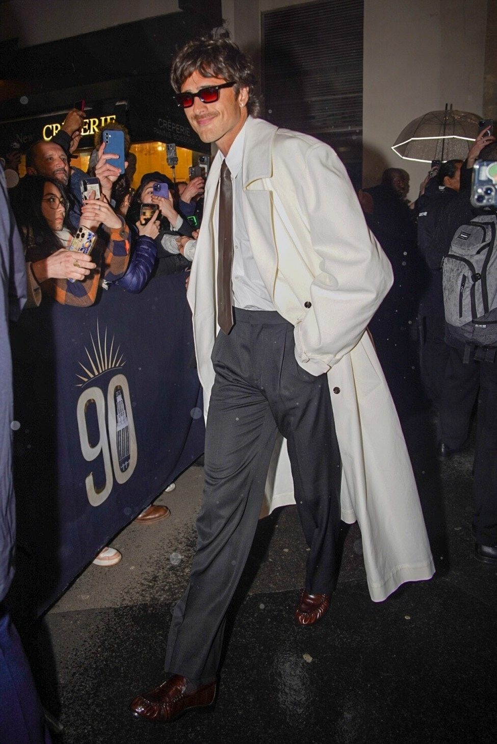 Jacob Elodri in Bottega Veneta con mocassini arricciati