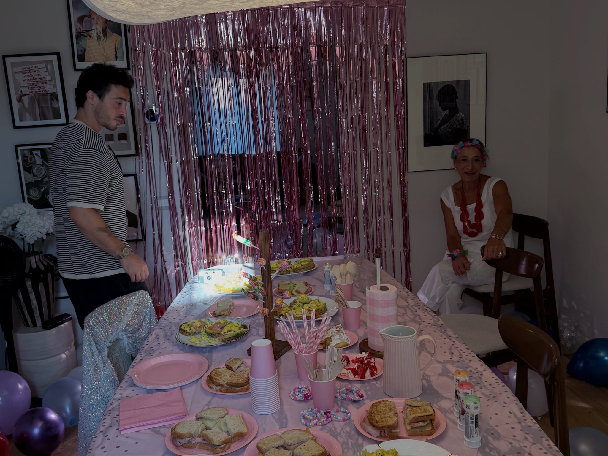 La festa total pink di Luna Marì