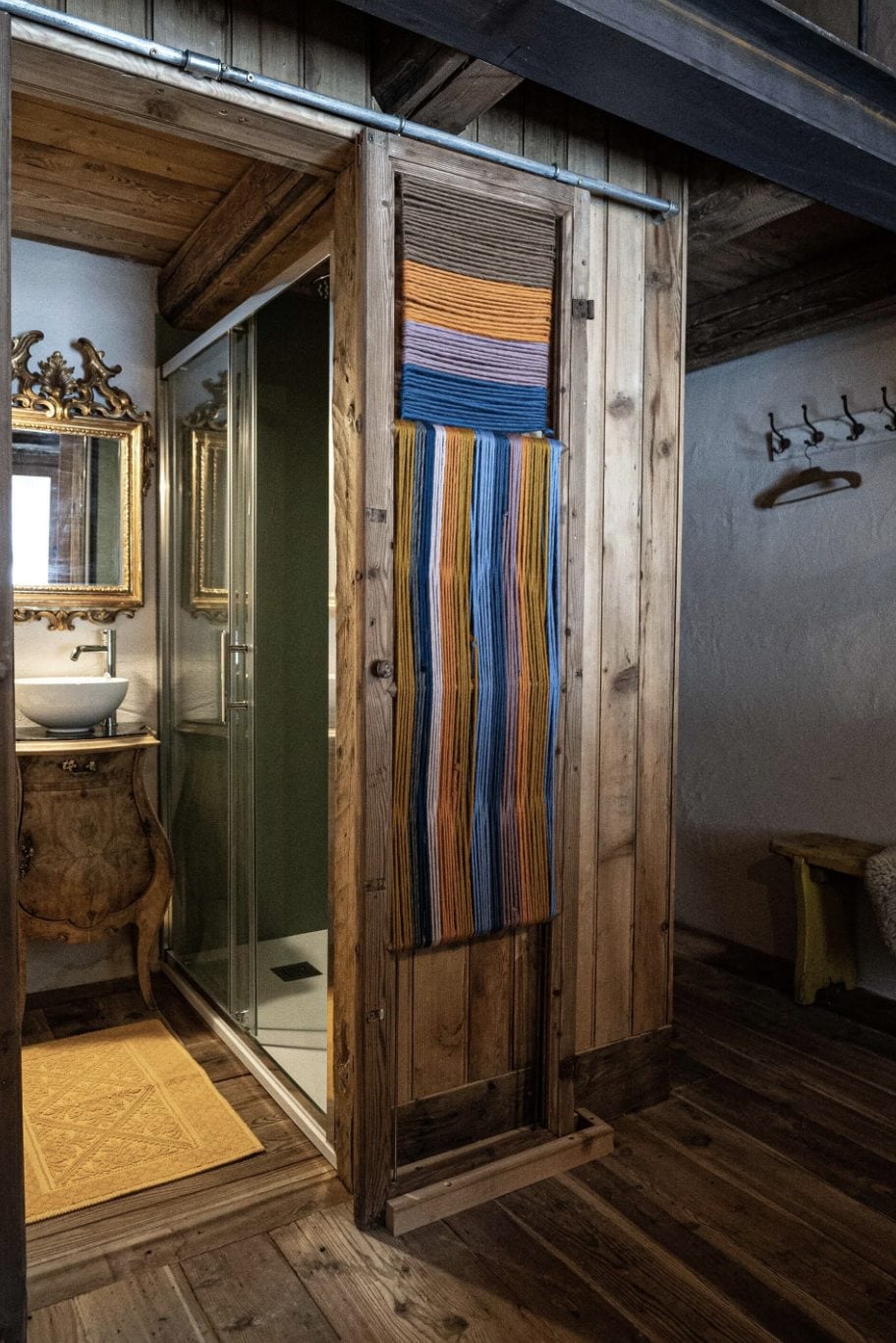 Dettaglio della stanza Pepe dello chalet Fior di Roccia Mont Blanc