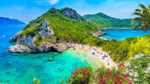 Da Corfù a Skiathos, perché la Grecia è la meta più gettonata per l'estate 2026