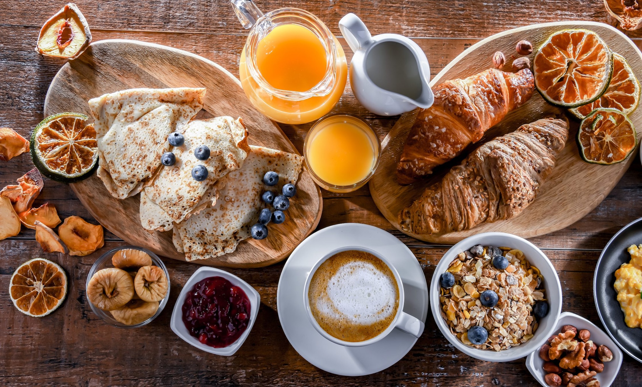 Cosa succede al corpo se salti colazione o pranzo, il dietista Nemi: "Metabolismo rallenta e non si dimagrisce"