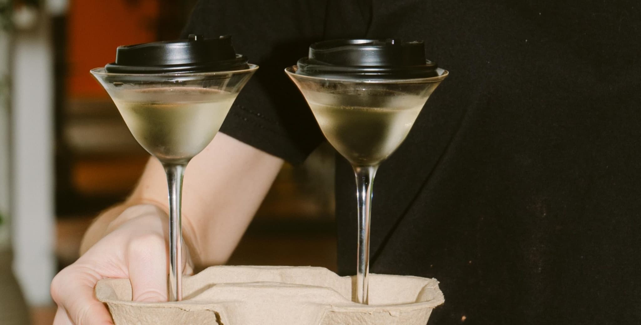 Fura di Singapore è il migliore bar del mondo: qui si serve il menu del futuro, la specialità è il cocktail a base di medusa