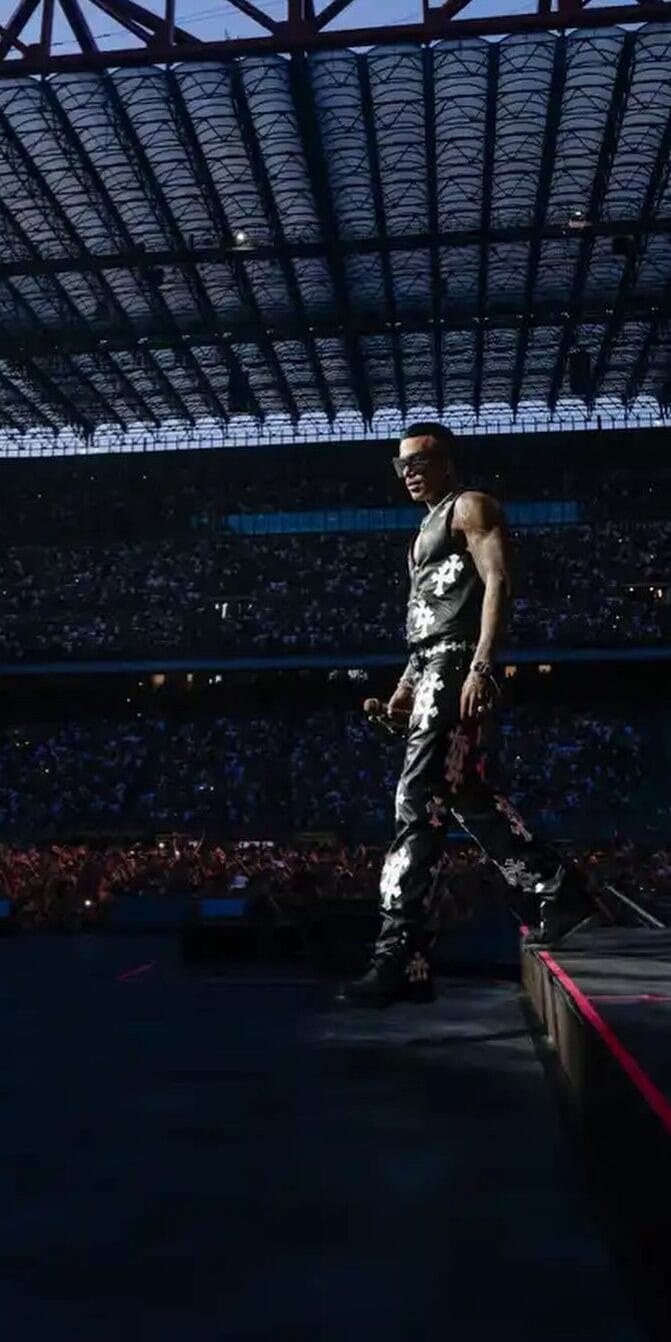 Sfera Ebbasta in Chrome Hearts