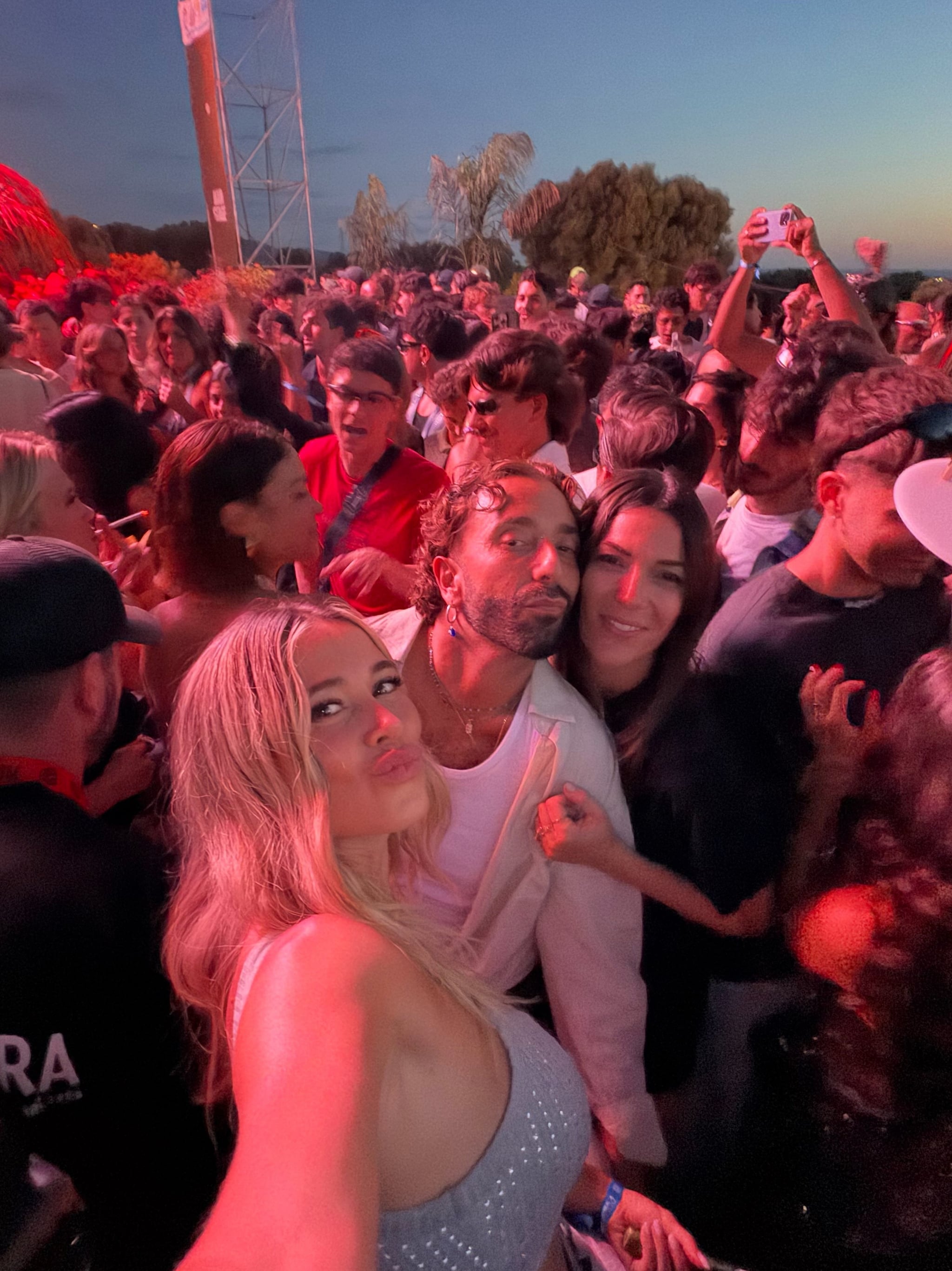 Diletta Leotta ed Elodie in discoteca insieme