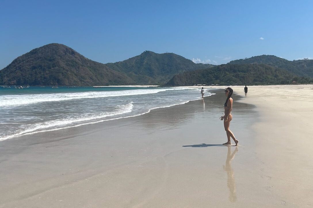 Il mio viaggio in Indonesia: per scoprire il mondo senza consumarlo bisogna smettere di cercare tutti la stessa cosa