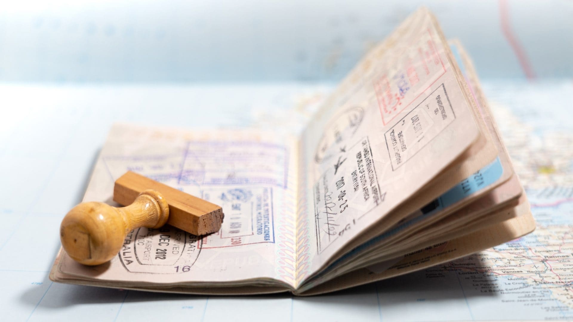 Gli aeroporti europei disattivano il sistema EES per eliminare le file: cosa significa e come viene sostituito