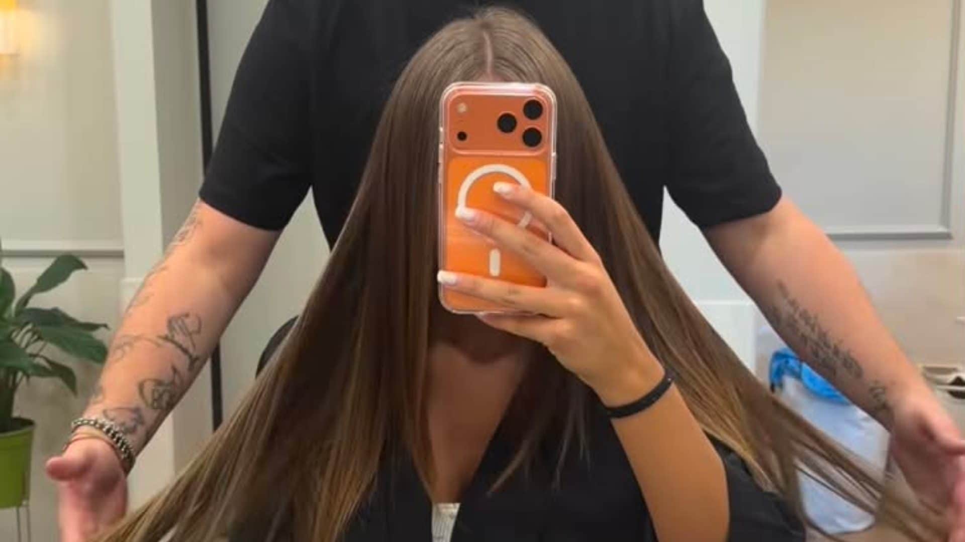 Capelli extra lisci anche in estate: il trend evergreen amato da Chanel Totti