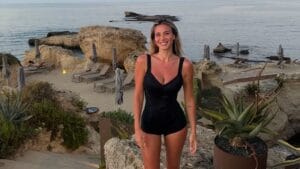 Diletta Leotta chiude l'estate in Sicilia: il resort a picco sul mare costa oltre 4mila euro a notte