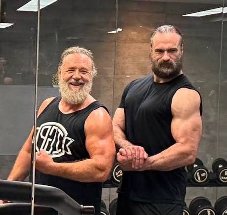 Russell Crowe e Drew McIntyre