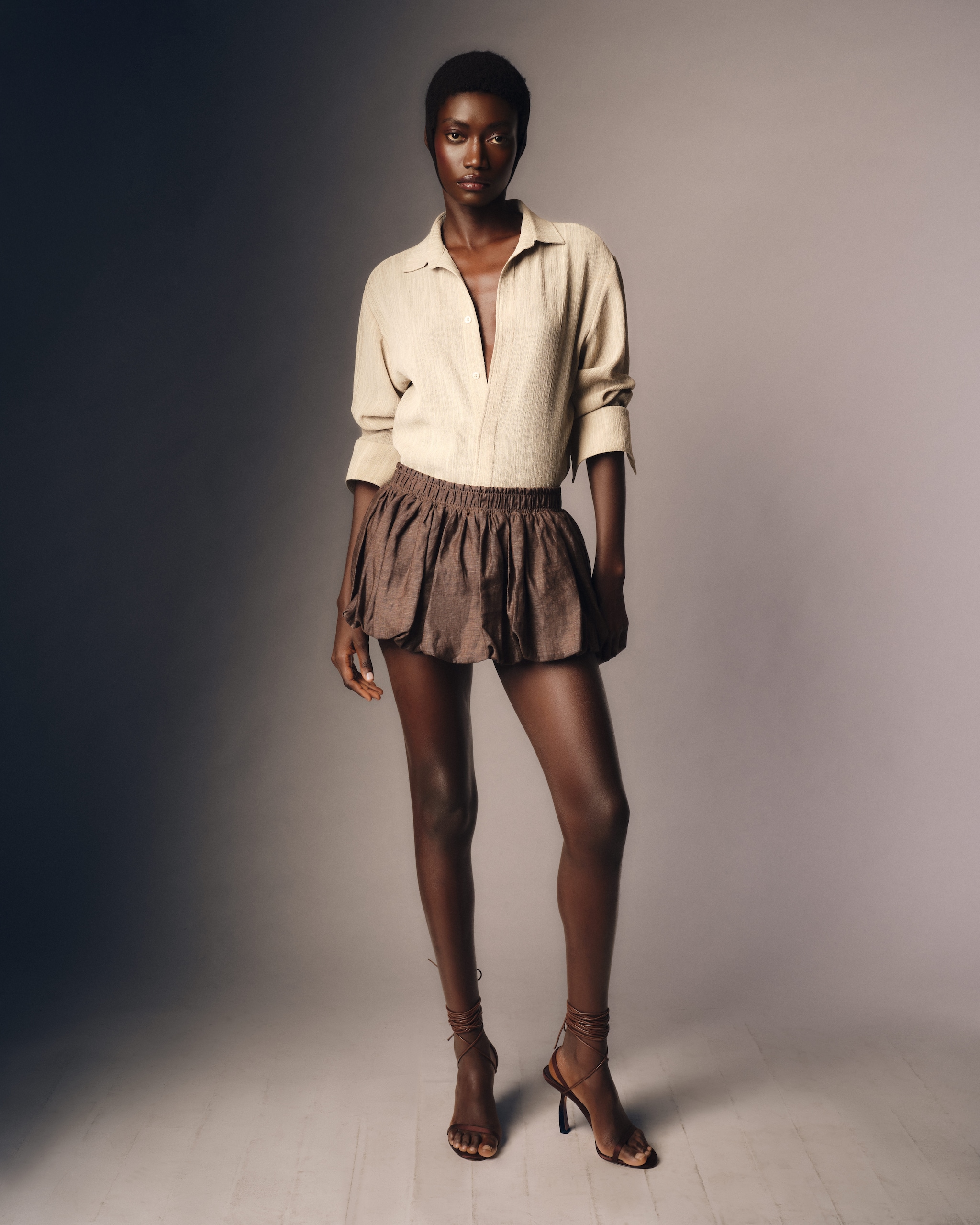 Un look da collezione Primavera/Estate 2026 di Ludovic de Saint Sernin