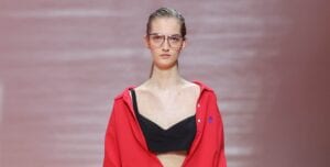 Milano Fashion Week 2026, nel calendario si riducono i grandi nomi: assente Versace, Emporio Armani non sfila