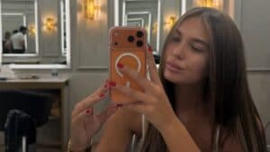 Chanel Totti dal parrucchiere prima del matrimonio di mamma Ilary: il nuovo look