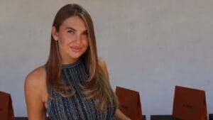 Chanel Totti conquista la Milano Fashion Week: per le sfilate sceglie il look scintillante