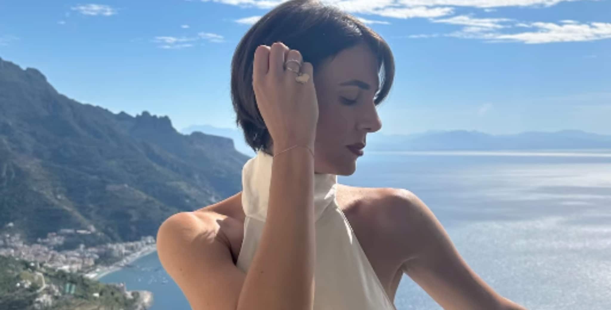 Cosa ha indossato Melory al matrimonio della sorella Ilary Blasi: il bianco non è un errore, è richiesta degli sposi