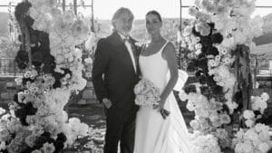 L'abito da sposa di Vanessa Incontrada: niente pizzi e velo, trionfa l'eleganza semplice