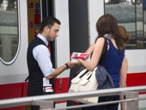 Trenitalia cancella il carnet smart