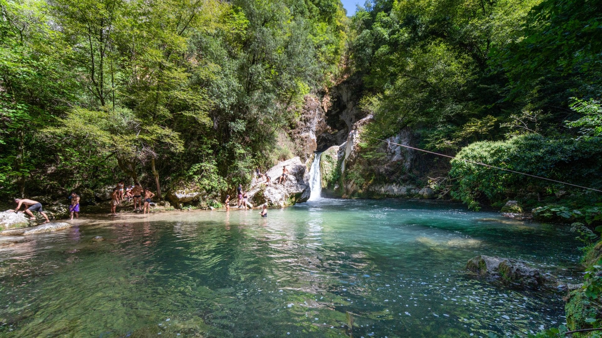 Una foresta tropicale alle porte di Roma: il Lago di San Benedetto è perfetto per una fuga del weekend
