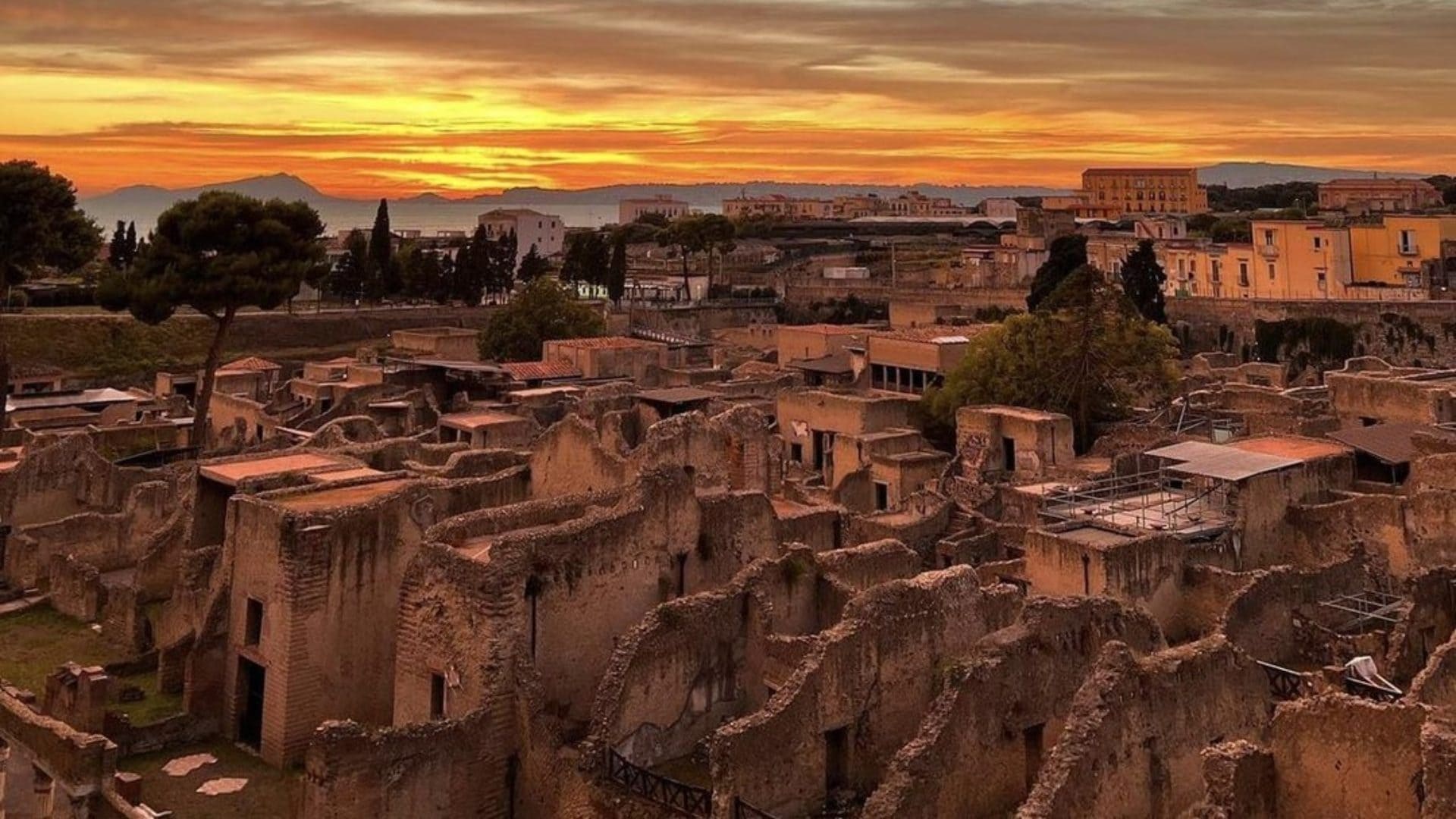 Parchi archeologici aperti di notte: i più belli d'Italia da visitare dopo il tramonto