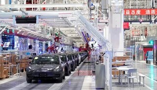 In Cina il Covid è arrivato anche nelle fabbriche Tesla: chiuso lo stabilimento di Shanghai