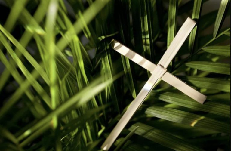 Buona Domenica delle Palme 2025, le immagini di auguri e le Gif più