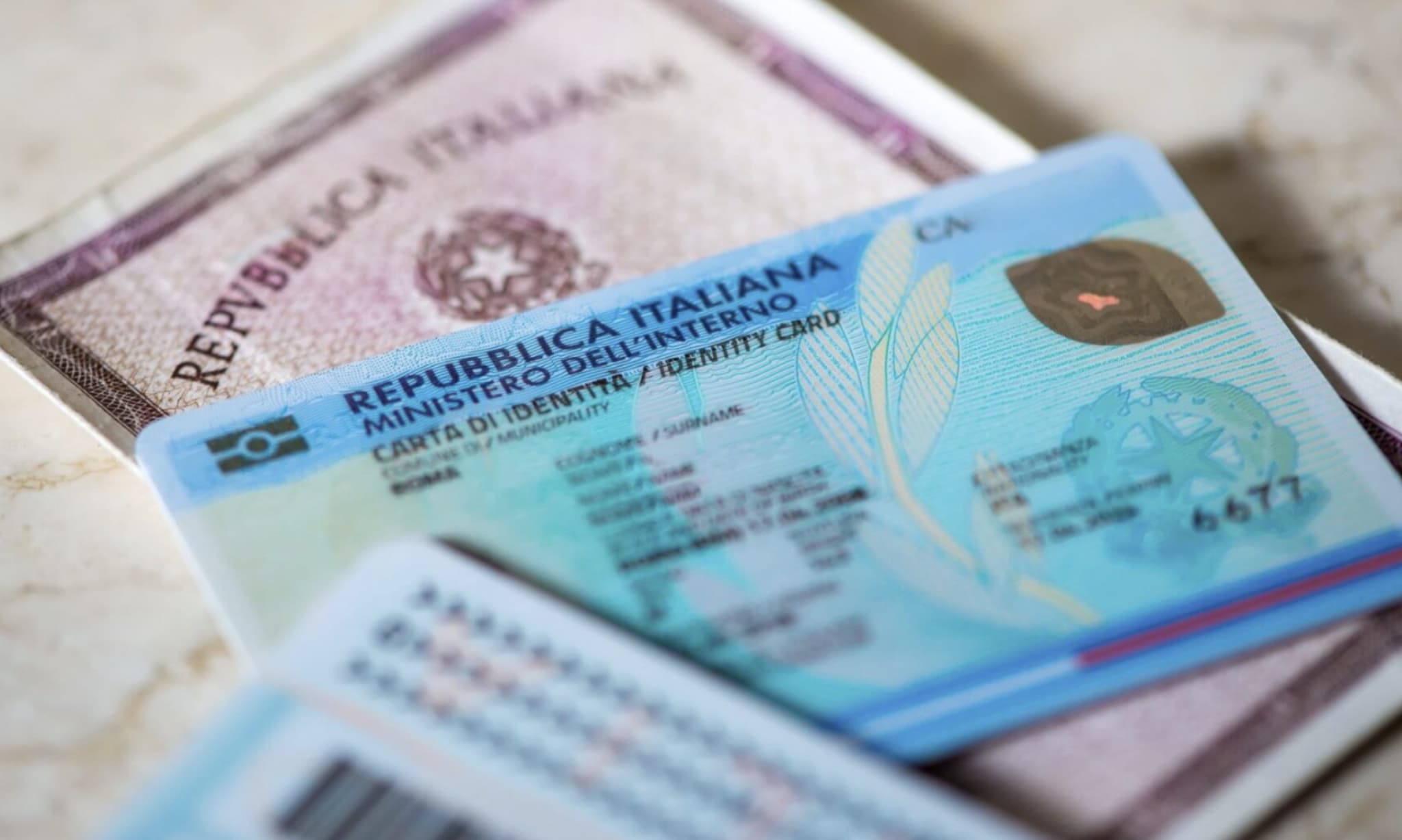 La vecchia carta di identità entro un anno non sarà più valida: cosa devi fare