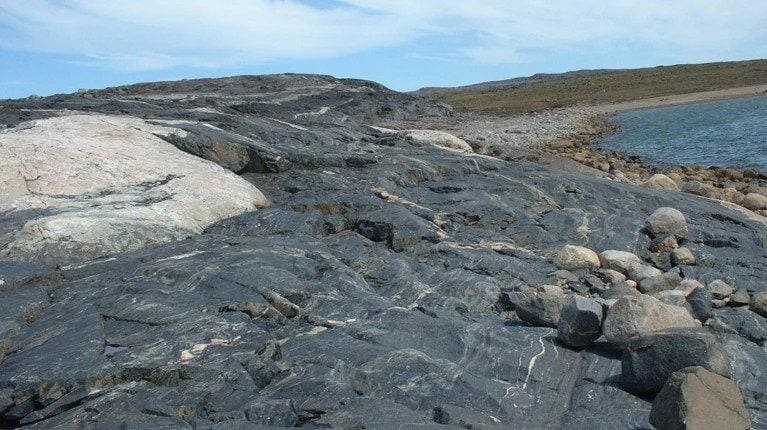 Queste rocce striate trovate in Canada sono le più antiche della Terra: hanno un'età incredibile
