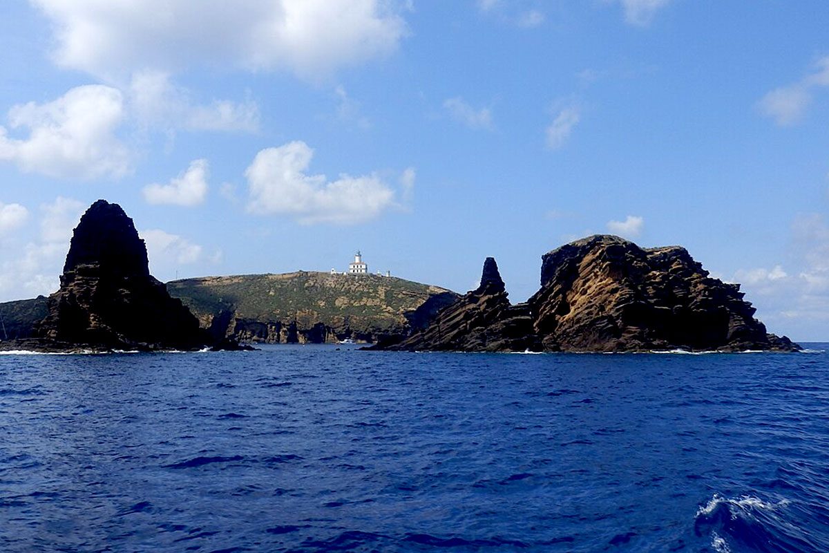 Un’isola del Mediterraneo diventa trappola per microplastiche: livelli mai registrati prima