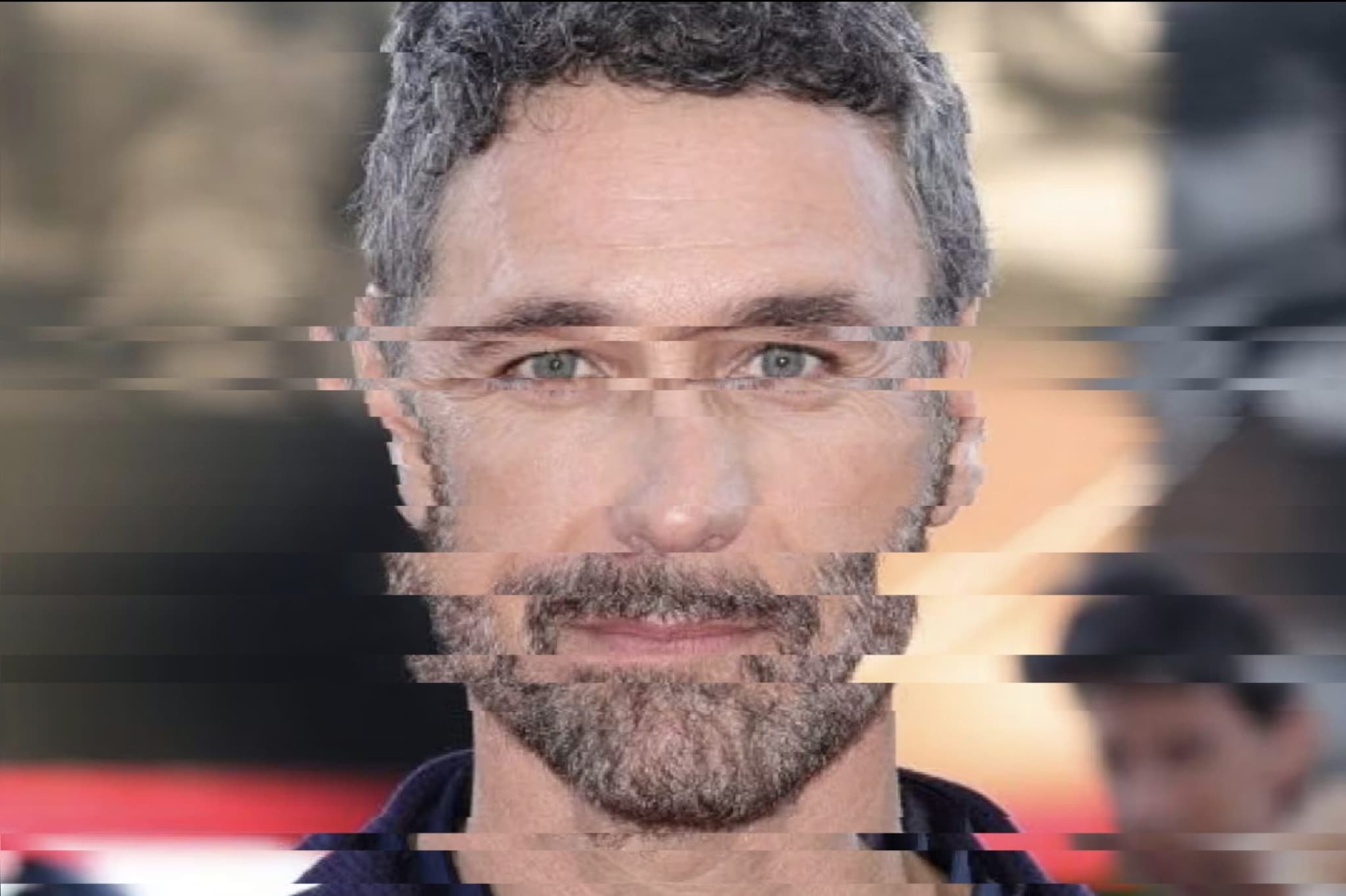 Dietro gli audio di Raoul Bova può esserci molto più del gossip: l’ipotesi dell’estorsione
