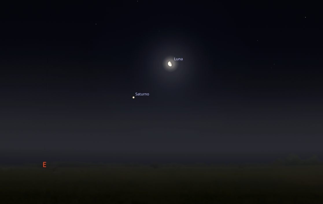 La Luna bacia Saturno tra il 15 e il 16 luglio: a che ora vederli e come riconoscere il pianeta