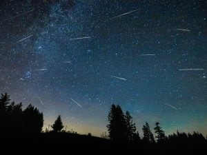 Notte di San Lorenzo 2025, ad agosto arrivano le stelle cadenti più belle: quando vedere le Perseidi