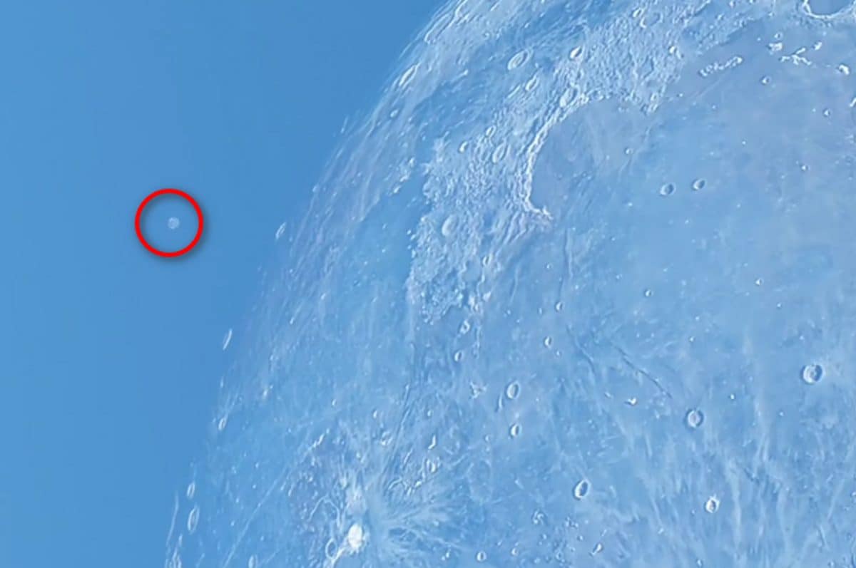 La Luna colpita da un oggetto misterioso: il video stupisce la rete, ma è falso
