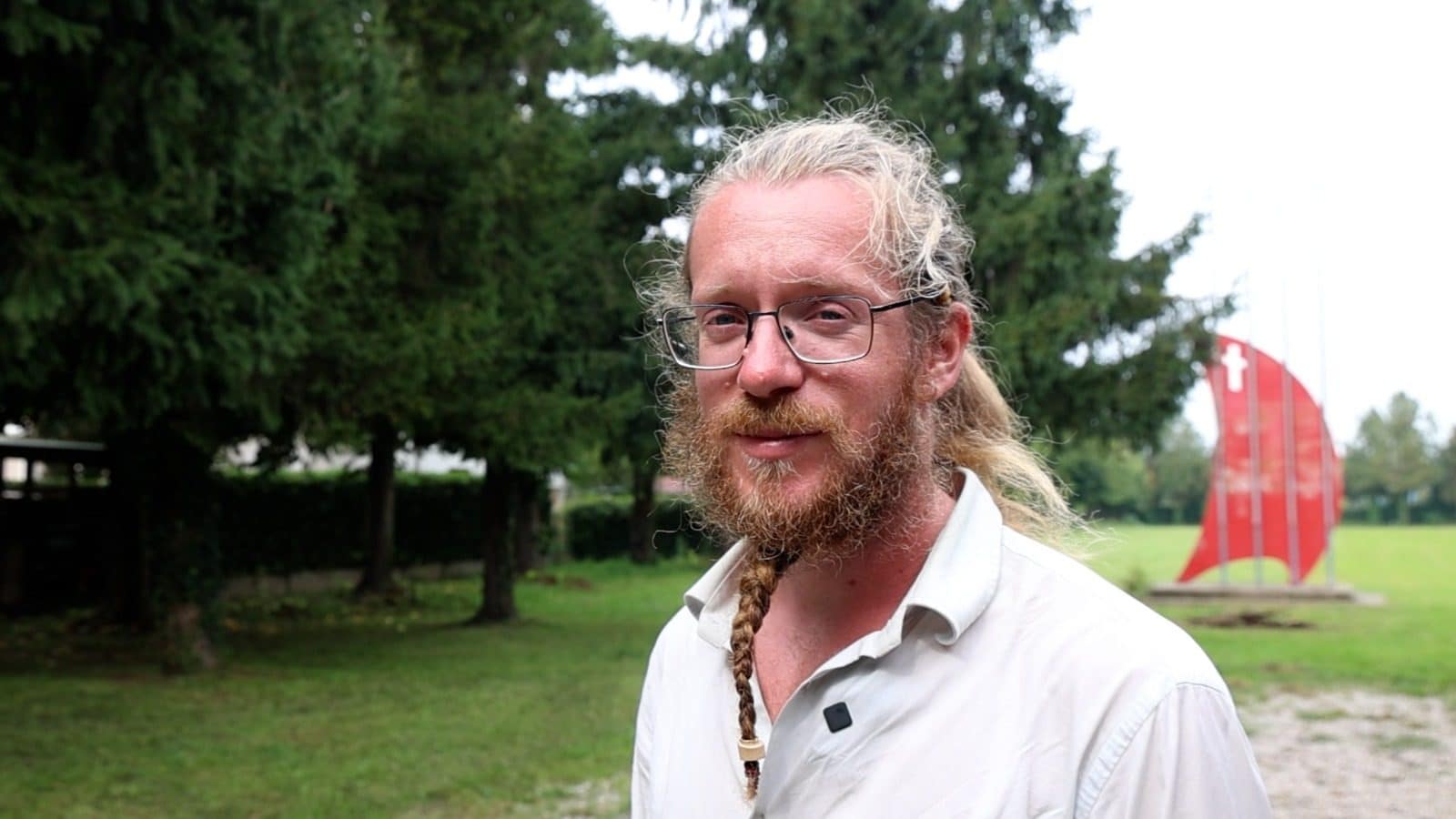 Nicolò torna in Italia dopo il giro del mondo a piedi: "Ci ho messo 5 anni, mi mancava cucinare con nonna"