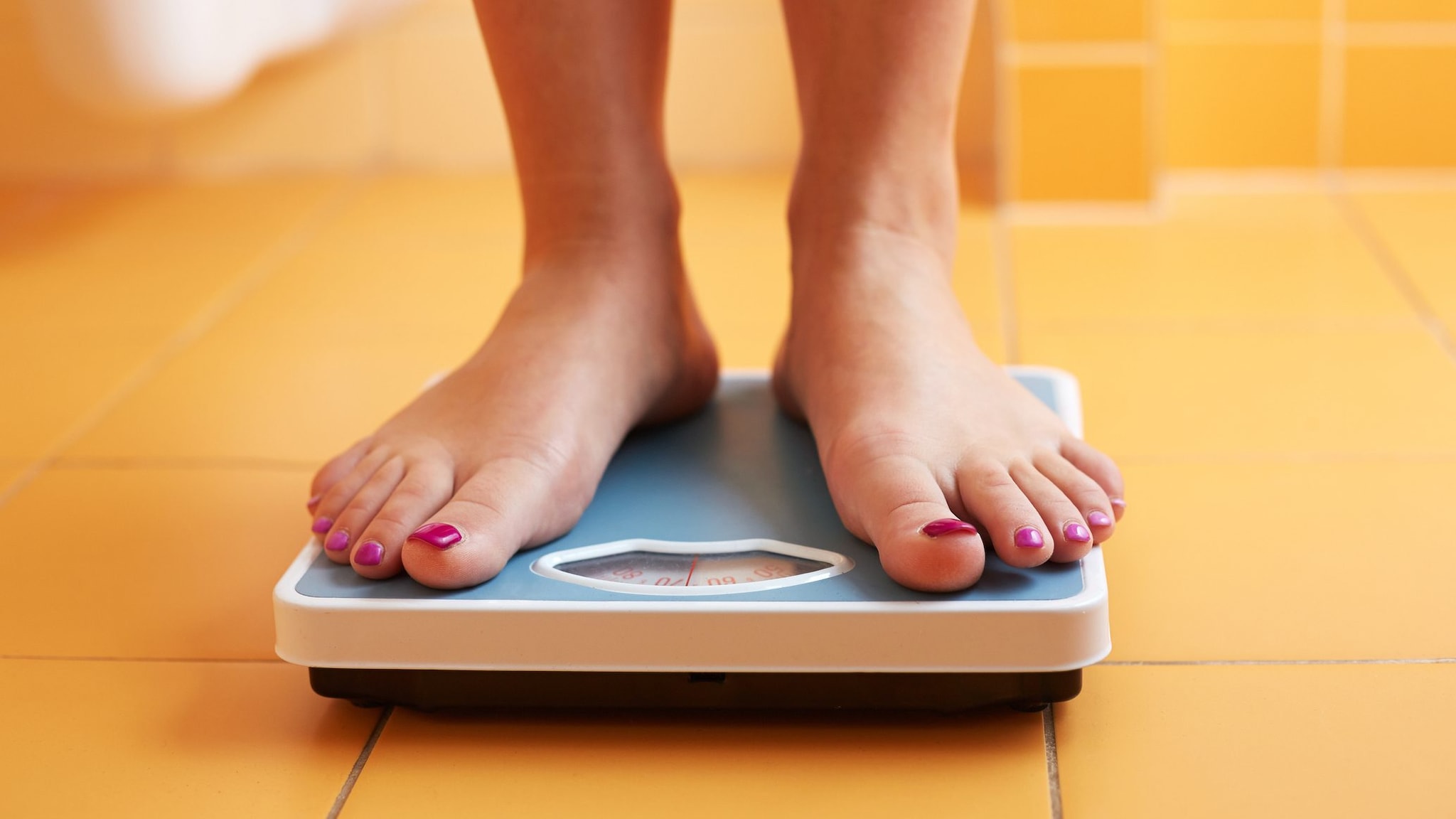 La Retatrutide spopola sui social per perdere peso, ma non è approvata: farmacologa Capuano spiega i rischi