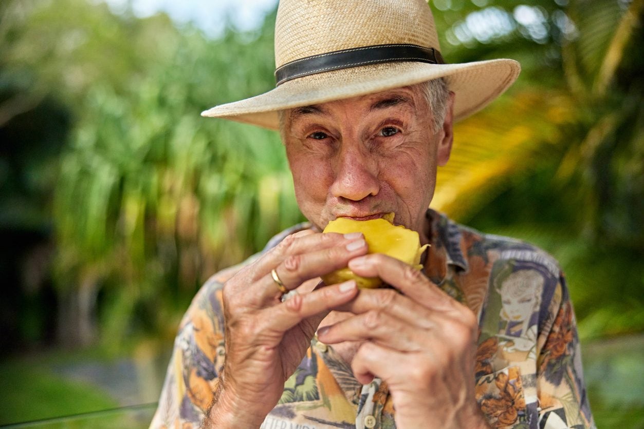 Il frutto tropicale ricco di zuccheri che può abbassare la glicemia e ridurre il grasso corporeo