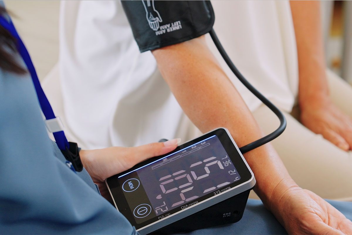 Ipertensione che non scende con i farmaci, una nuova compressa agisce su un noto fattore scatenante