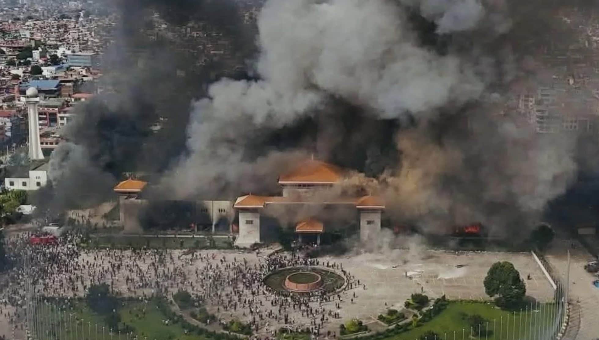 In Nepal sono stati bloccati tutti i social: 19 persone sono morte nelle proteste in piazza