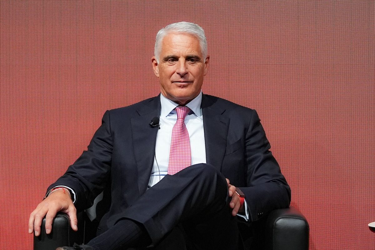 Paragon, tra gli spiati c'è anche Orcel, ad di Unicredit: "Usato anche per controllare la finanza italiana"