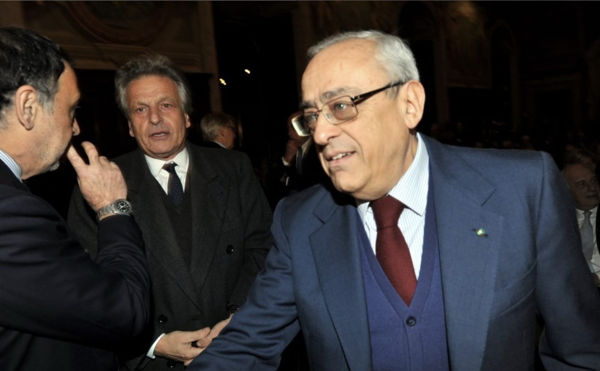 Paragon, le nuove rivelazioni: “Spiato anche Caltagirone. Il caso si allarga”